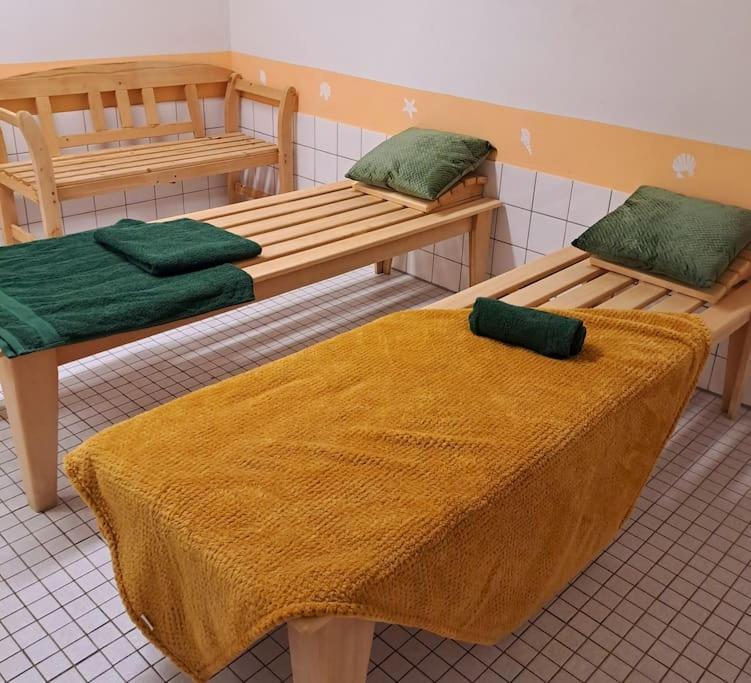 Schwarzwald-Traum Mit Pool Und Sauna Unterkirnach Exterior photo